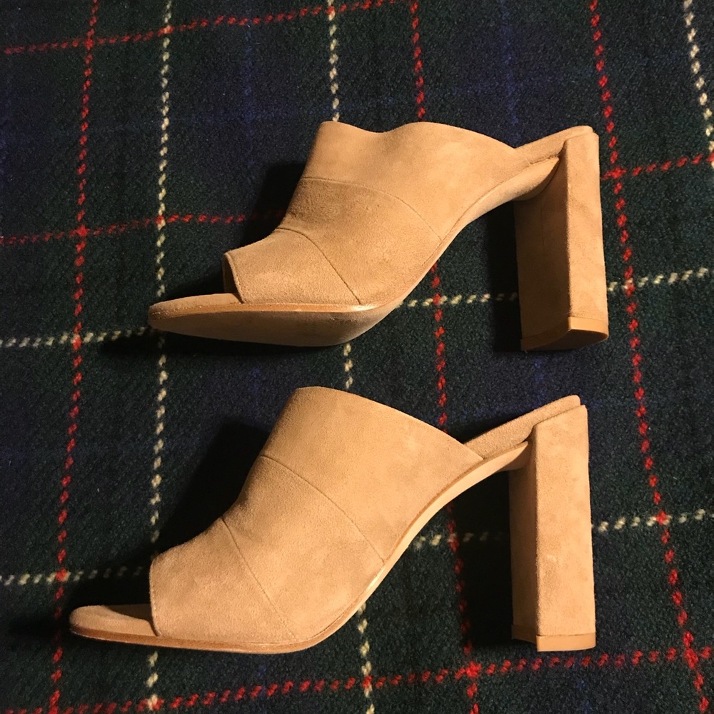 Stuart Weitzman slip on heel. Like new.